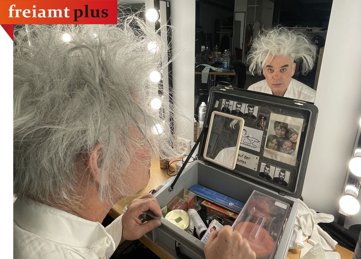 home andreas manz schmink.jjpg